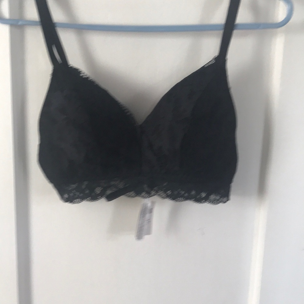 Soma Black Lace Wireless Bralette. New.